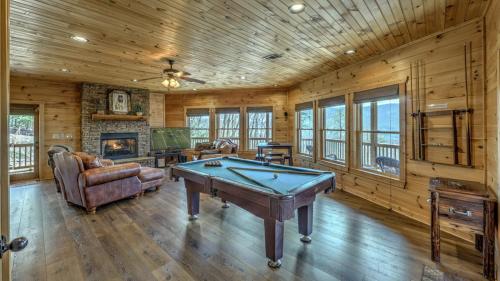 Coppertree Getaway in Blue Ridge, USA