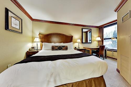 Resort at Squaw Creek's 605 & 607, Olympic Valley (Foto 8)