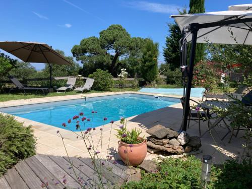 Maison d'Hôtes Hameau de Taur - Chambre d'hôtes - Villefranche-d'Albigeois