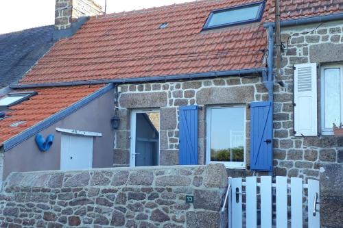 La p'tite maison de la plage in Fermanville