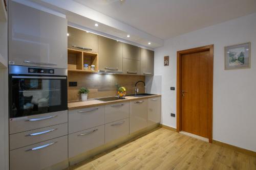 Ivan Apartment 3