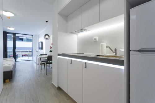 Apartments Maria 1 Maria 2 with parking space in the garage 4