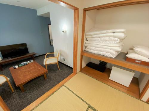 Japanese-Style Room