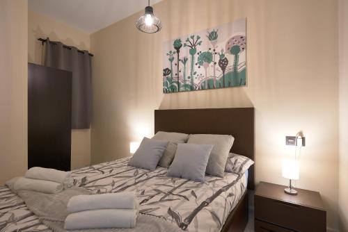  Apartamentos Tejares de Triana 16B, Pension in Sevilla