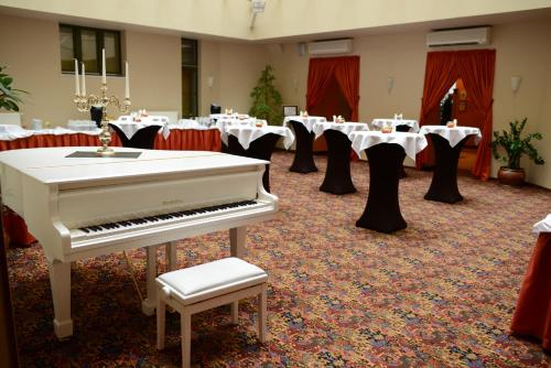 Monika Centrum Hotels