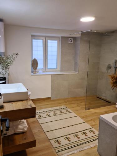 Bathroom, Apartments GB in Mostar