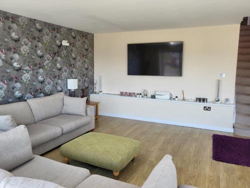 Pass the Keys Fantastic family home with sea views gîte à louer Teignmouth