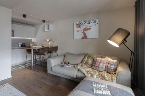 HelloChalet - Bellevue Apartment - on the skirun Breuil Cervinia