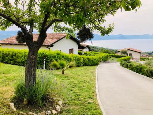 TRE BORGHI