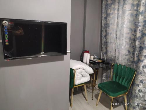 Eyüp Kral Small Suit (Eyup Kral Small Suit) in Eyup