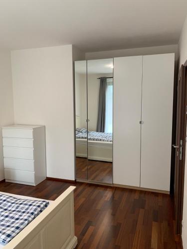 Deluxe Apartment image 8