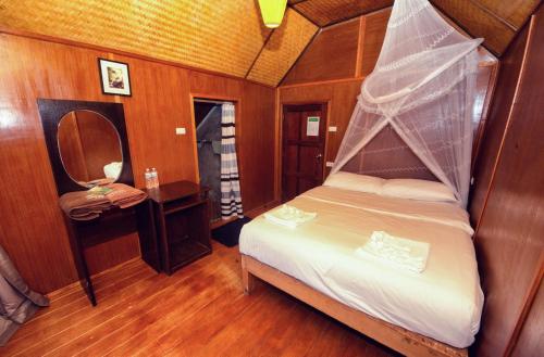 Tree House Bungalows Koh Tao - Tap to explore photos