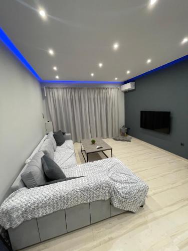 Luxury 3 bedroom apartment in Kiato center in 키아토