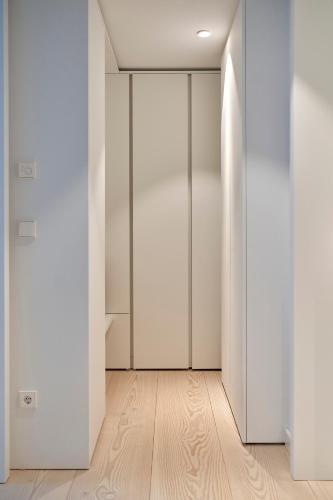 One-Bedroom Apartment image 1