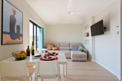 Ocean Scene 2 bed Apt, Porto (photo 8)