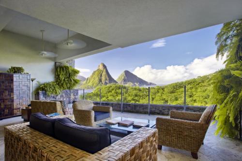 Jade Mountain