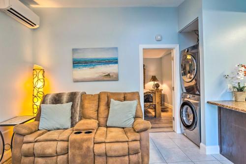 3 Mi to Beach Resort-Style Pool House in Jupiter! in Jupiter, USA