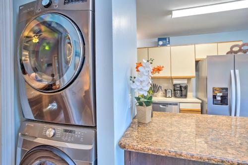 3 Mi to Beach Resort-Style Pool House in Jupiter! in Jupiter, USA