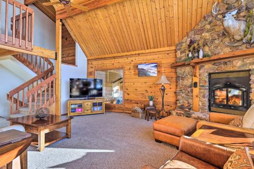 Lodge with Indoor Pool, Along Devils Lake Park, Merrimac (foto 5)
