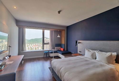 Holiday Inn Express Zhoushan Dinghai, an IHG Hotel