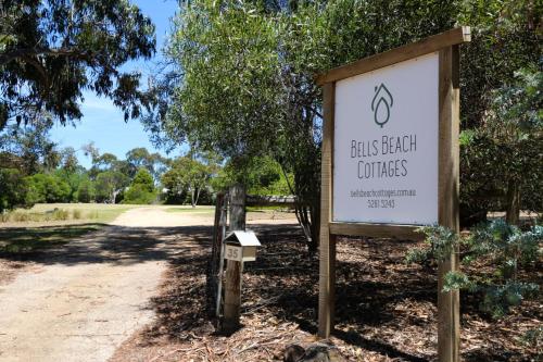 Bells Beach Cottages - Pet friendly cottage with wood heater