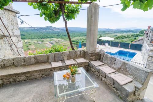 Private pool villa - Meditteranean peace