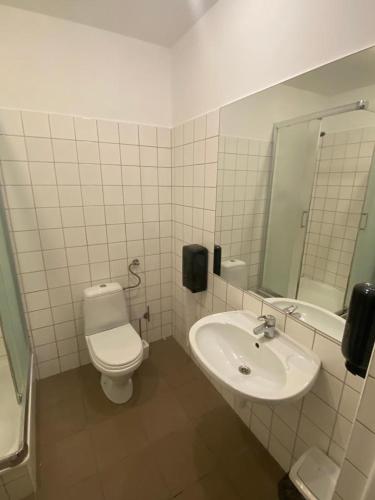 Quadruple Room with Shared Bathroom image 5
