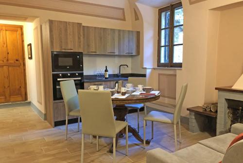  Suite Apartment Castello, Pension in Volterra