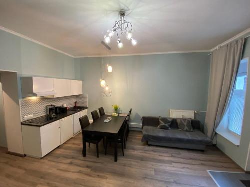 Kitchen, K&S Apartments in Weissensee