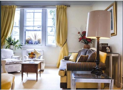 KNIGHTSBRIDGE -EARLY Checkin avail Next2HARRODS 3 BEDROOMS-2Baths, Londýn (fotografie 2)