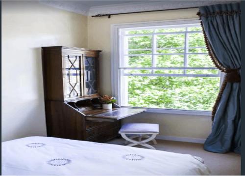 KNIGHTSBRIDGE -EARLY Checkin avail Next2HARRODS 3 BEDROOMS-2Baths, Londýn (fotografie 8)