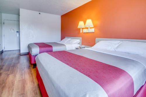 Motel 6-Amherst NY - Buffalo - image 7