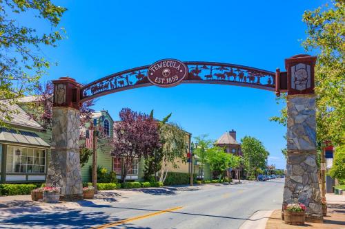 Calle Cancion Charms in Temecula, USA