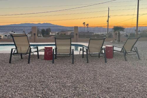 Serene Desert Getaway 4 Mi to Lake Havasu! - image 12