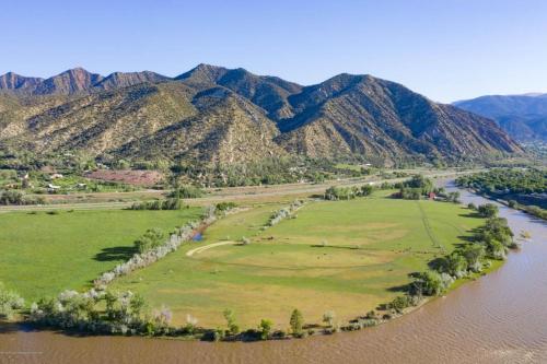 Colorado River Camp & Club - Hotel - New Castle