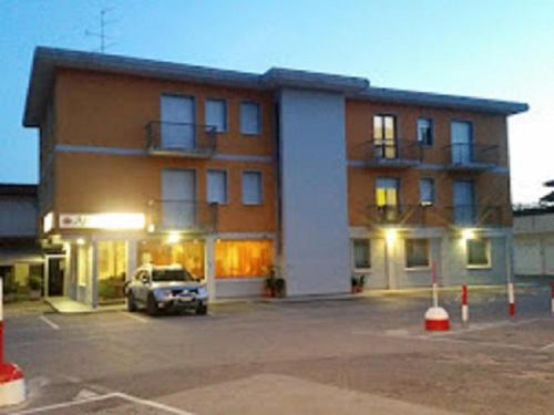  Albergo Trattoria AL TAJ in Sevegliano