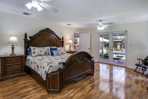 Private Tropical Paradise Guesthouse! in Royal Palm Beach (FL)