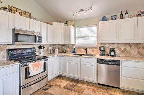 Galveston Home with Pool Access - Walk to Beach in Galveston, USA