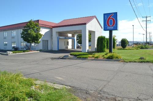 Motel 6-Billings, MT - North