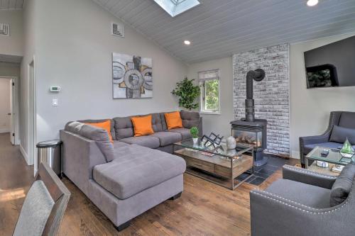 6 Mi to Camelback Slopes! Home w/ Game Room in Tobyhanna Township (PA)