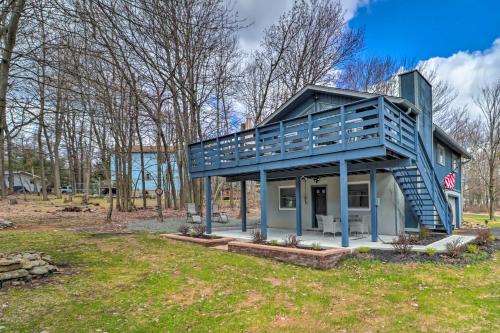 6 Mi to Camelback Slopes! Home w/ Game Room in Tobyhanna Township (PA)