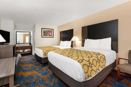 Queen Room with Two Queen Beds - Non-Smoking