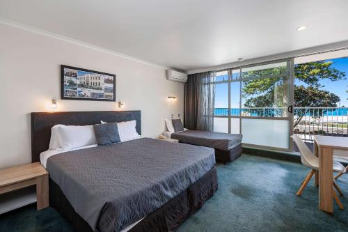 Seaview Twin Room