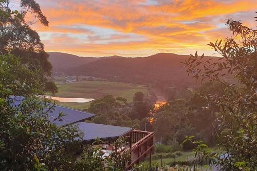 Paterson Skywalk and Bush Bedroom