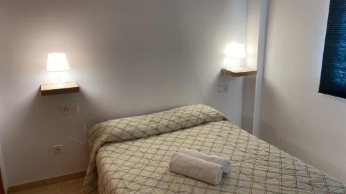  HABITACIÓN GRANDE CON BAÑO PRIVADO en Coin a 30Km de la PLAYA in Coín