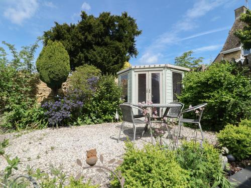 Blundell's Cottage - image 2