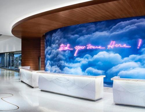 Lobby, Palms Place in Vest for The Strip