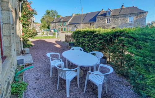 Nice home in Vieux-viel with 2 Bedrooms - image 2