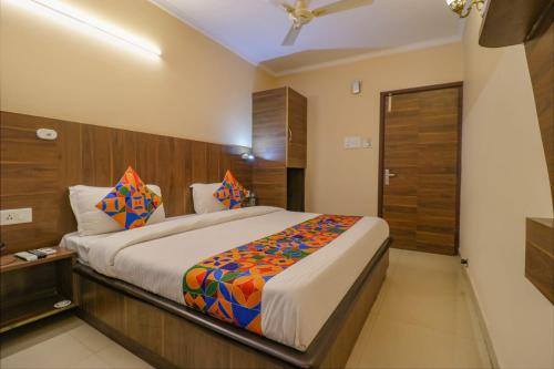 Deluxe Room (2 Adults + 1 Child) image 8