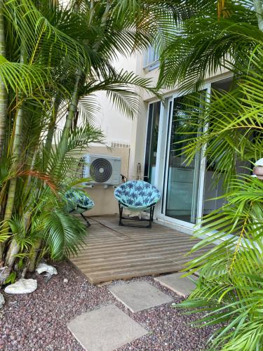 Centre & plage - T2 cosy avec terrasse & jardin, Saint-Gilles-les-Bains (Foto 6)